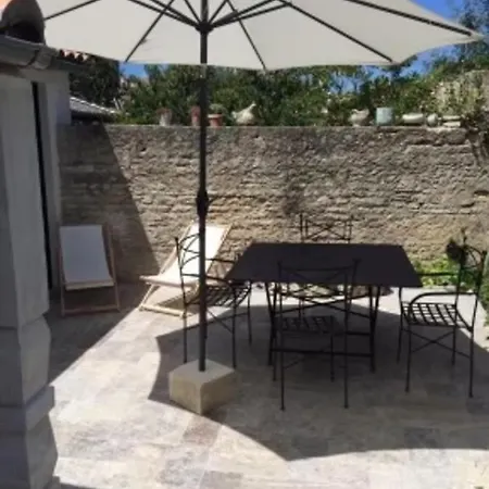 Bright House With Garden - Ile De Re Prázdninový dům